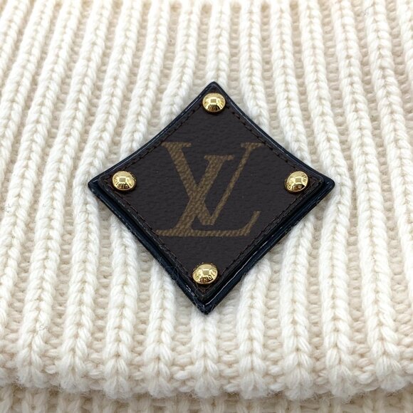 Louis Vuitton Beige Wool Knit Hat W/ Leather LV Logo Patch Winter Cap 52cm - Picture 9 of 9